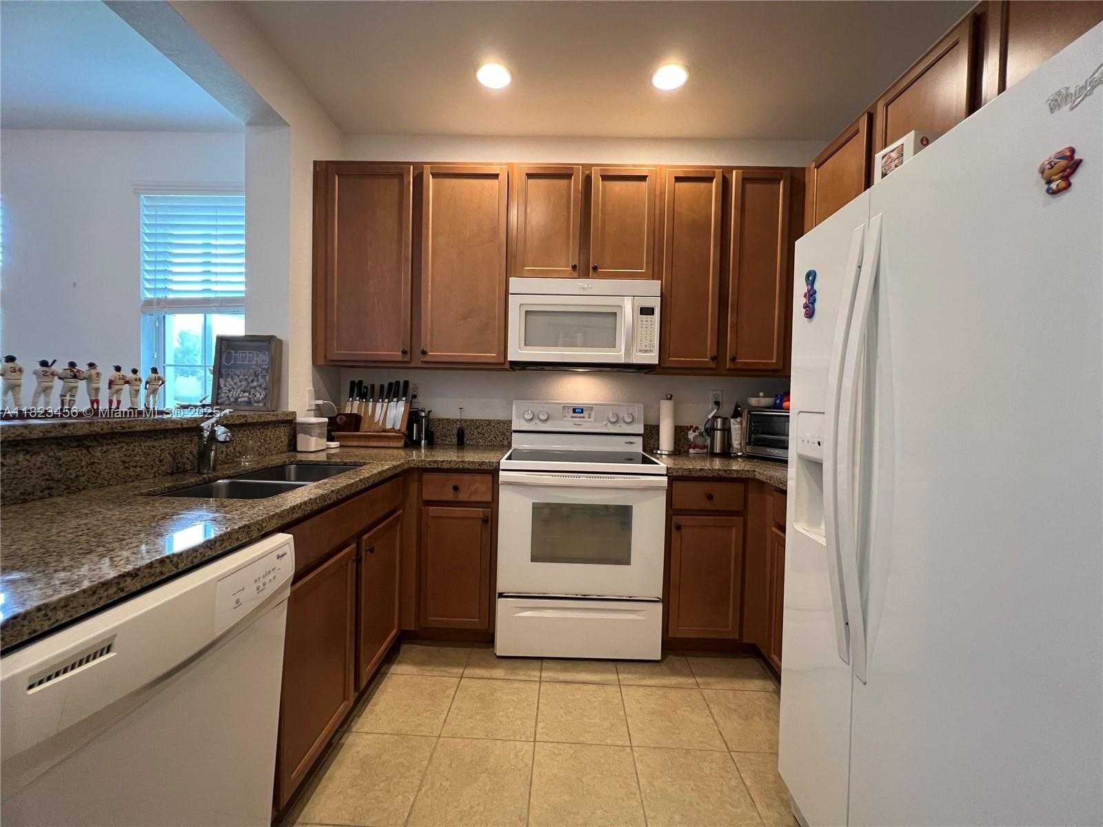 Small Image of 14745 SOUTH WEST 9TH ST #3109, Pembroke Pines Number 2