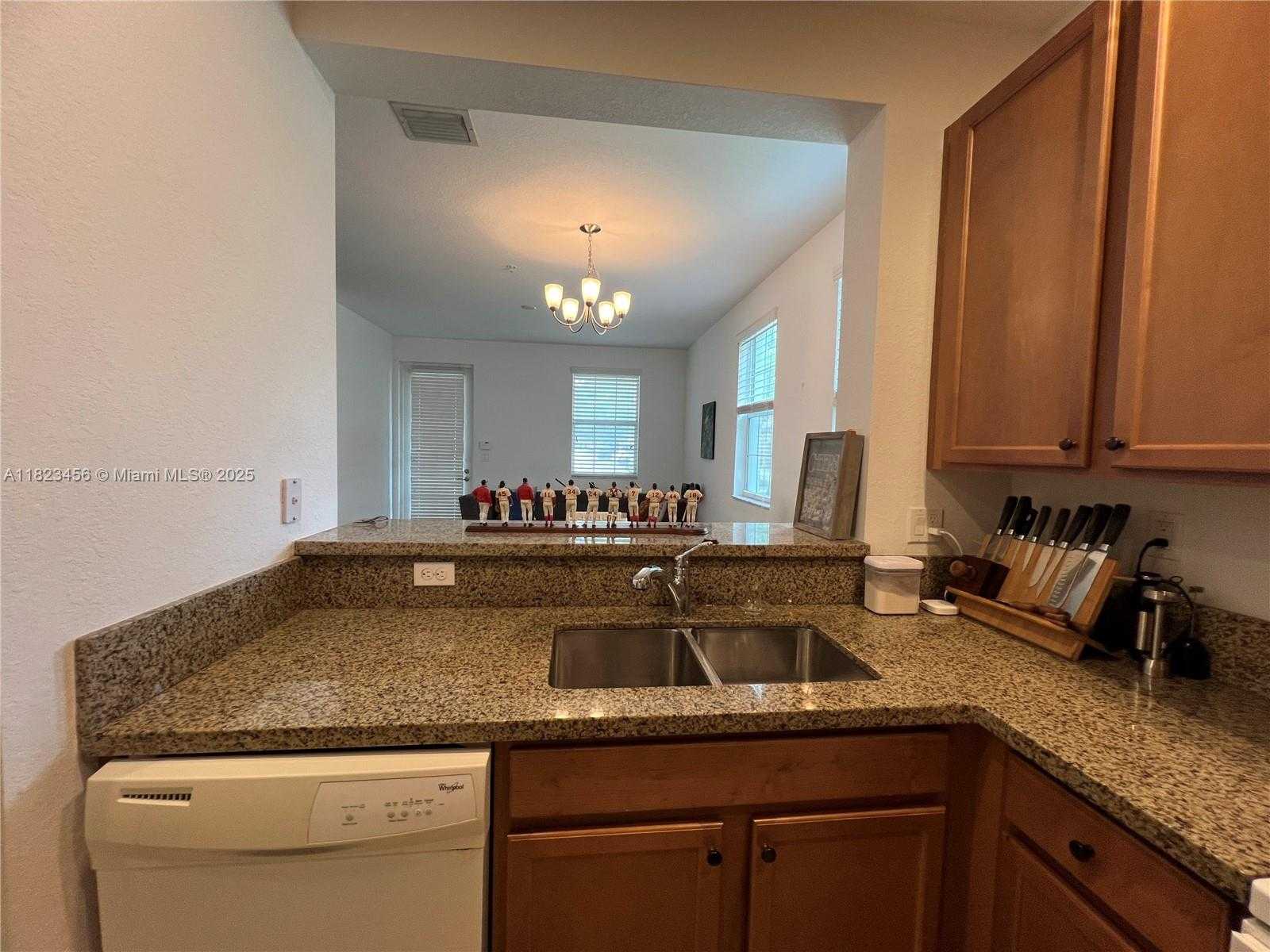 Small Image of 14745 SOUTH WEST 9TH ST #3109, Pembroke Pines Number 3