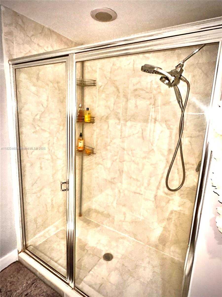 Small Image of 18800 NORTH EAST 29TH AVE #412, Aventura Number 17