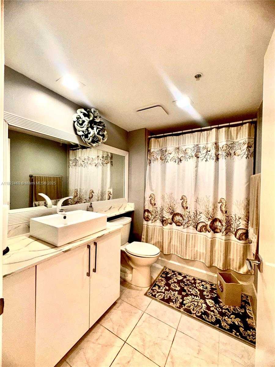 Small Image of 18800 NORTH EAST 29TH AVE #412, Aventura Number 18