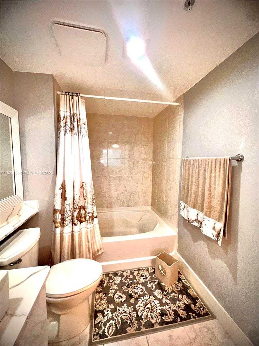 Small Image of 18800 NORTH EAST 29TH AVE #412, Aventura Number 19