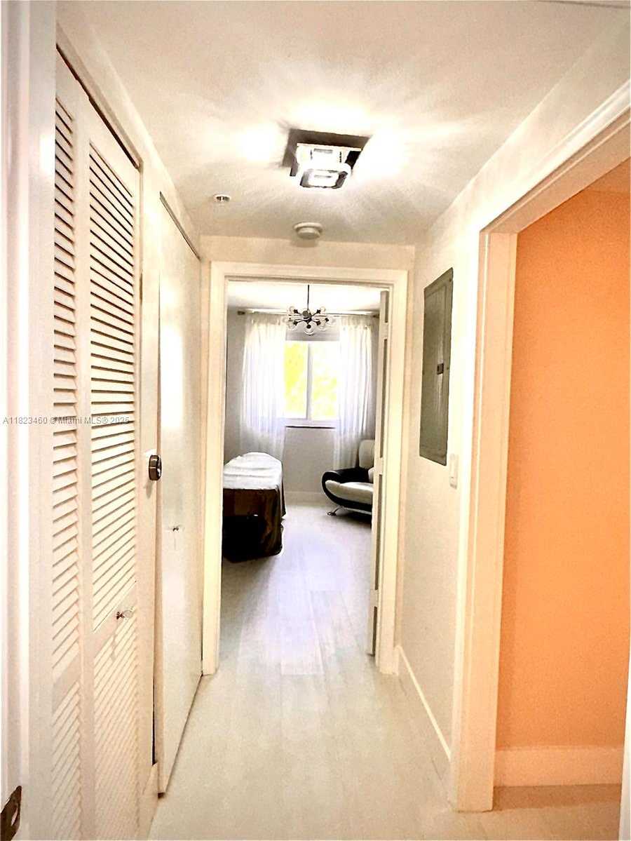 Small Image of 18800 NORTH EAST 29TH AVE #412, Aventura Number 20