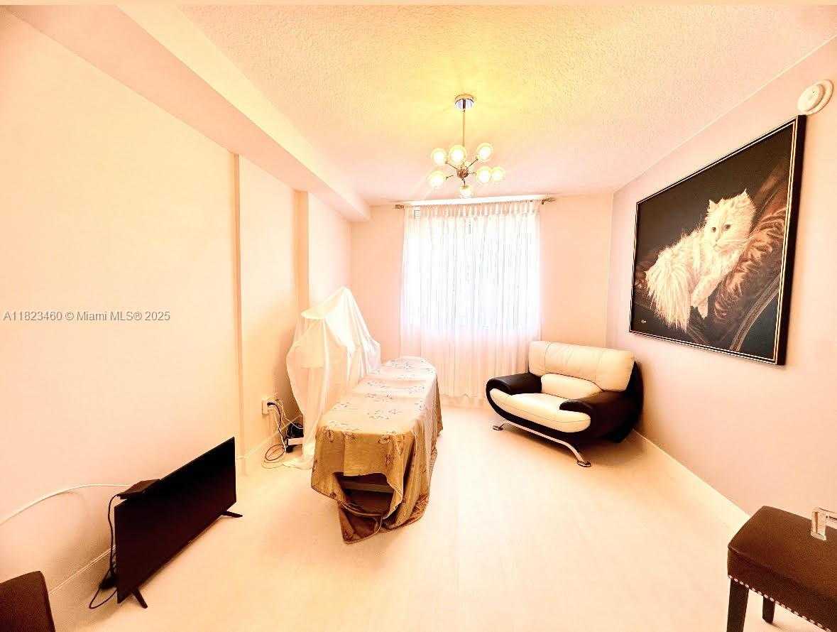 Small Image of 18800 NORTH EAST 29TH AVE #412, Aventura Number 21