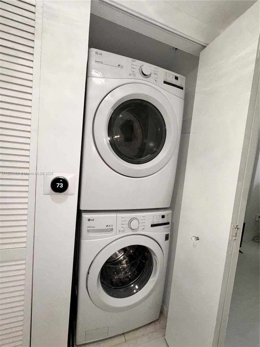 Small Image of 18800 NORTH EAST 29TH AVE #412, Aventura Number 23