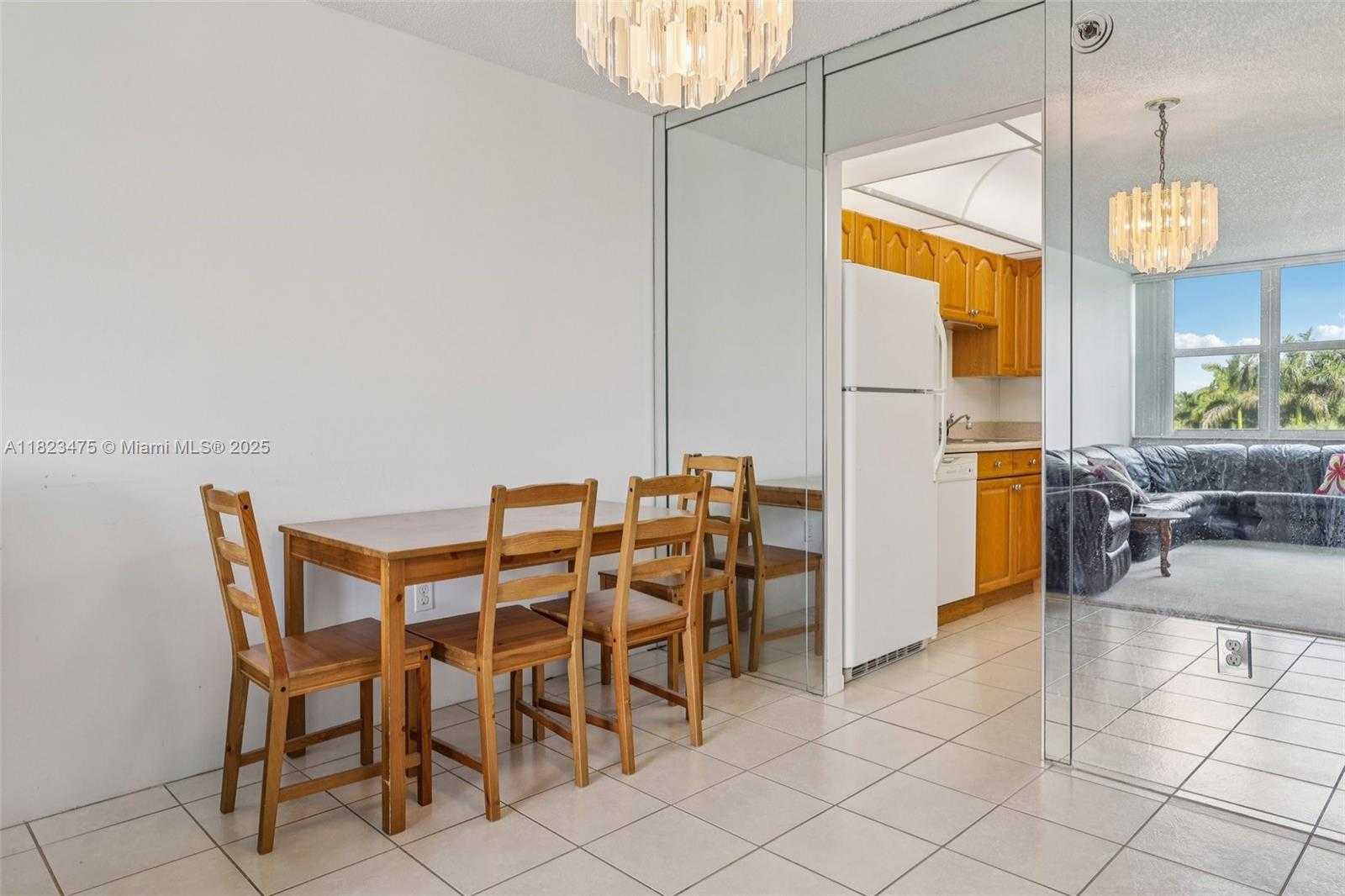 Small Image of 900 SAINT CHARLES PL #420, Pembroke Pines Number 6