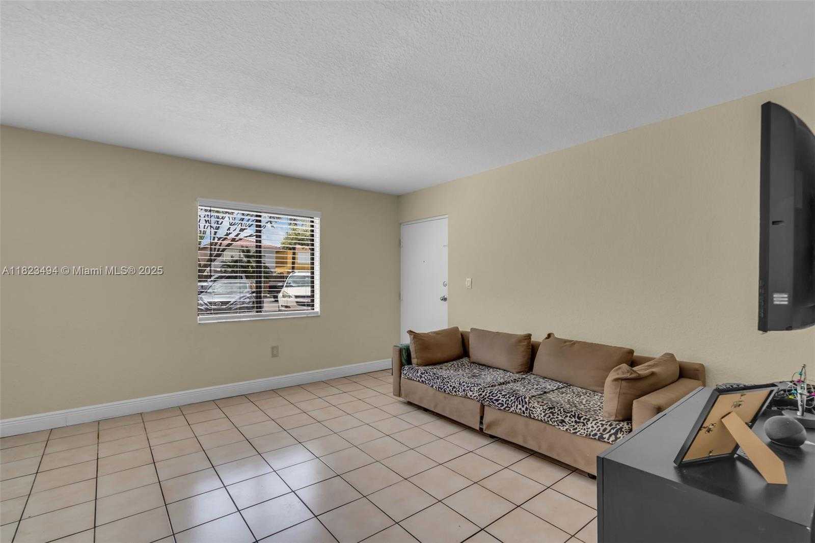 Small Image of 7275 WEST 24TH AVE #138, Hialeah Number 4