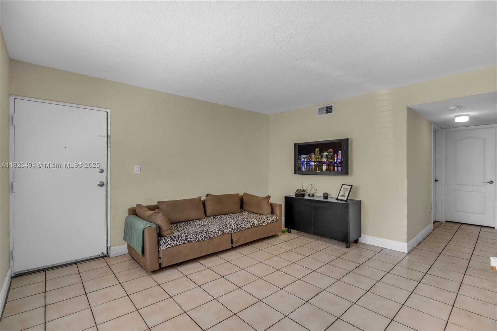 Small Image of 7275 WEST 24TH AVE #138, Hialeah Number 5