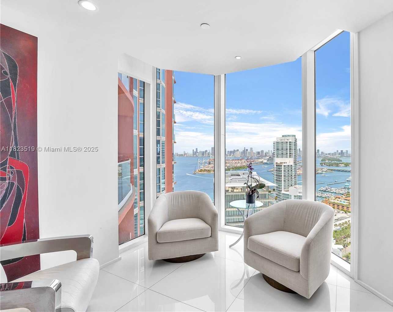 Small Image of 300 SOUTH POINTE DR #3405, Miami Beach Number 22