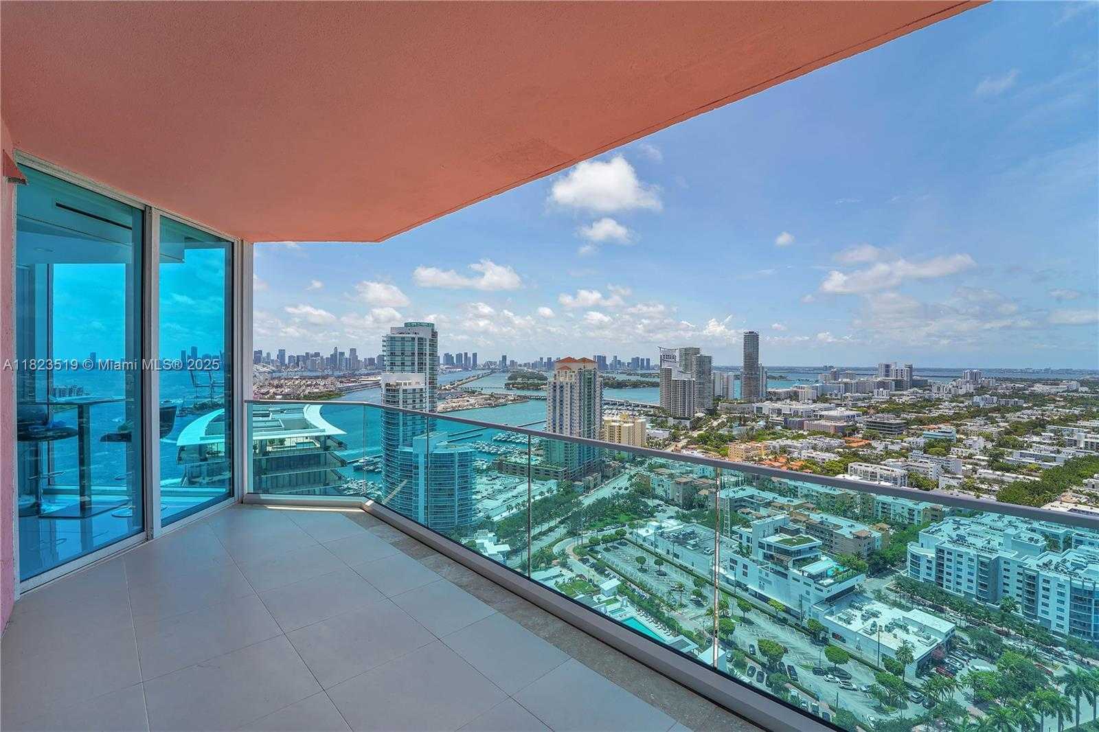 Small Image of 300 SOUTH POINTE DR #3405, Miami Beach Number 29