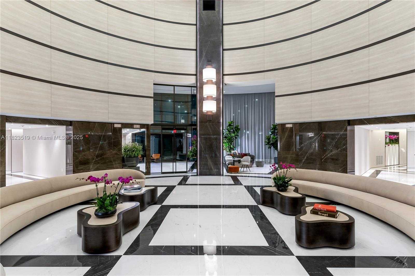 Small Image of 300 SOUTH POINTE DR #3405, Miami Beach Number 60