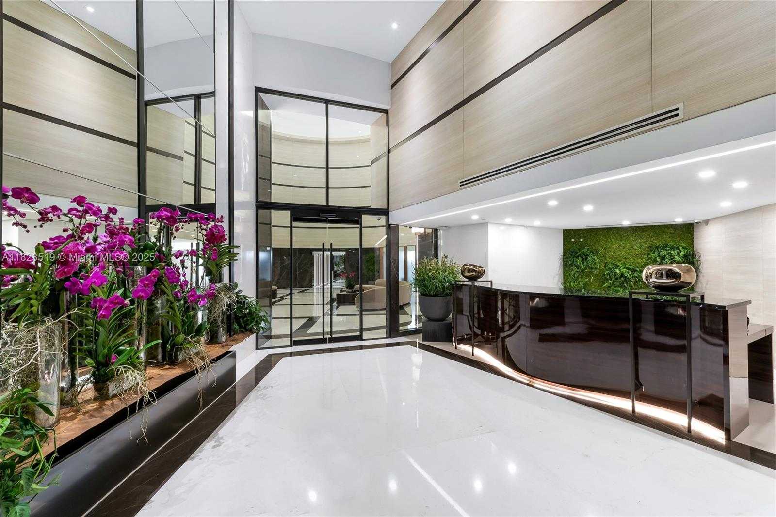 Small Image of 300 SOUTH POINTE DR #3405, Miami Beach Number 66