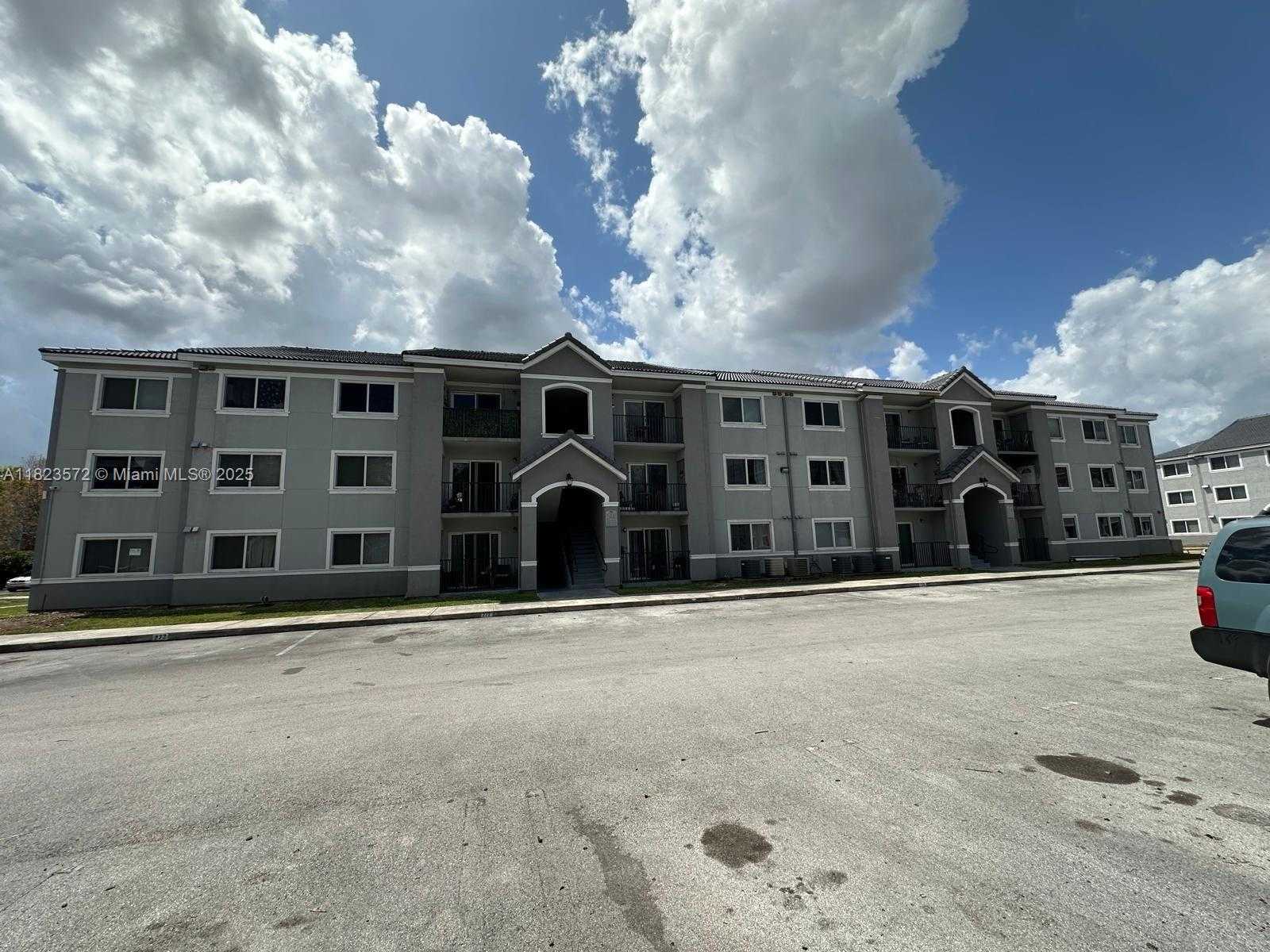 Small Image of 15422 SOUTH WEST 284 ST #7207, Homestead Number 25