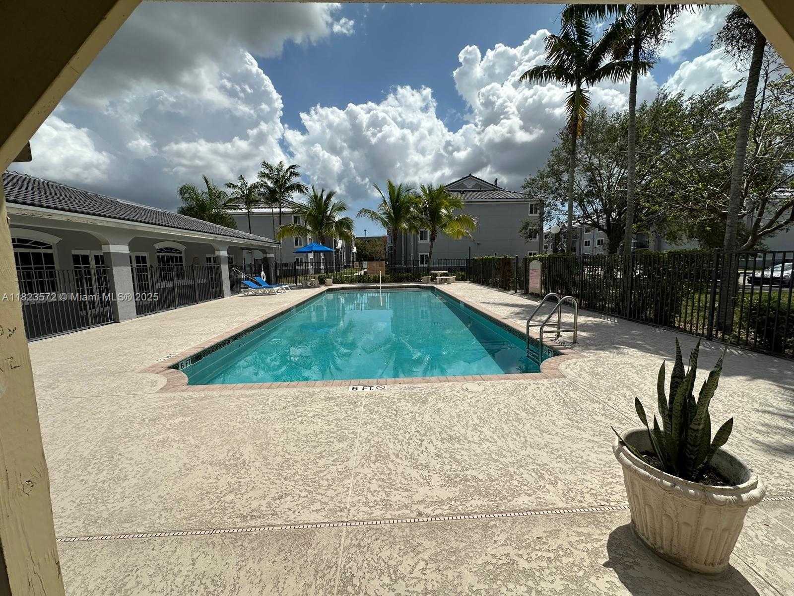 Small Image of 15422 SOUTH WEST 284 ST #7207, Homestead Number 33
