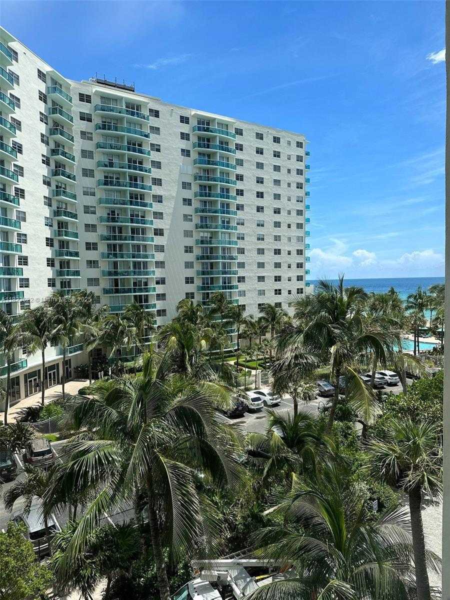 Small Image of 4001 SOUTH OCEAN DR #5M, Hollywood Number 10