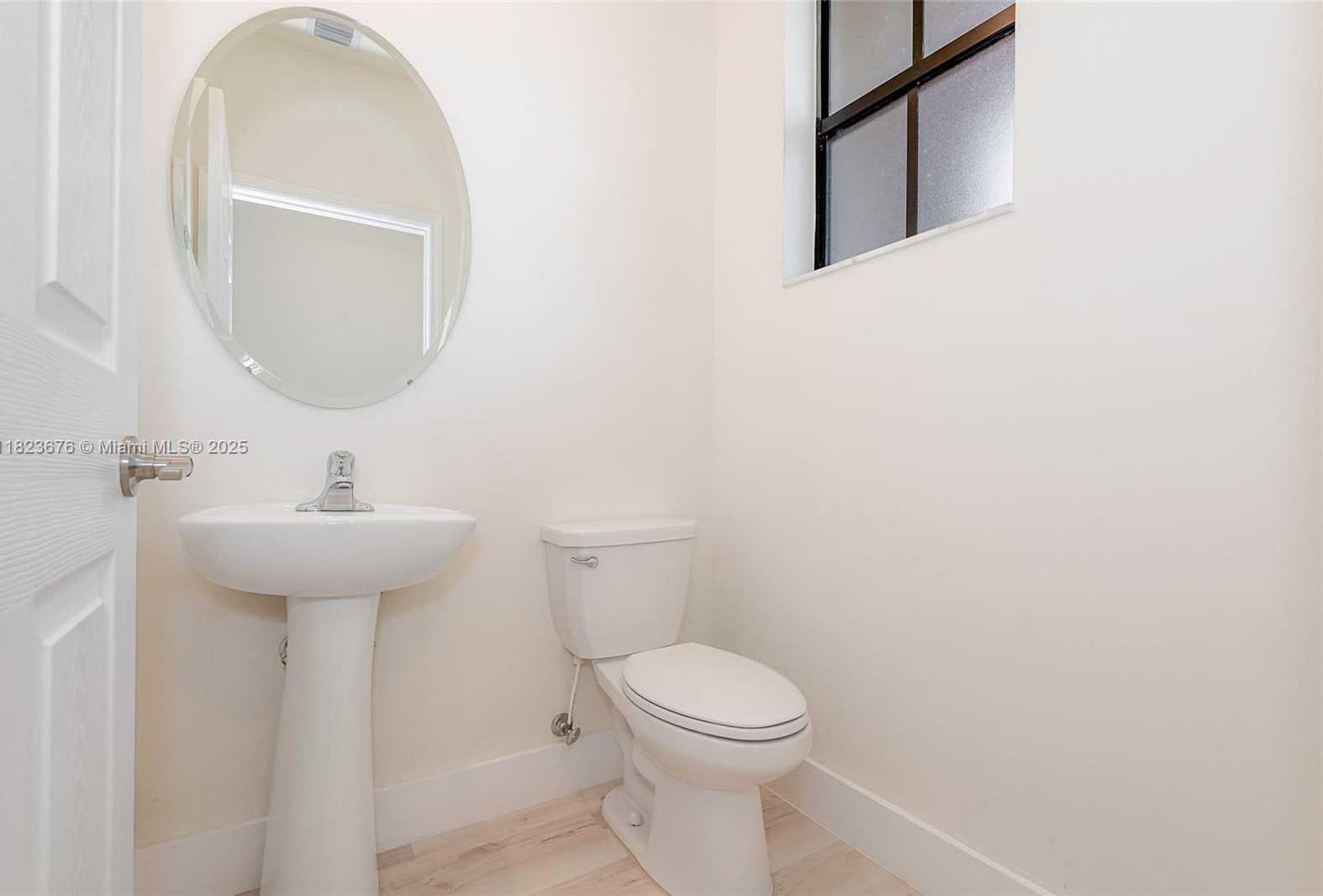 Small Image of 3348 WEST 108TH ST, Hialeah Number 13