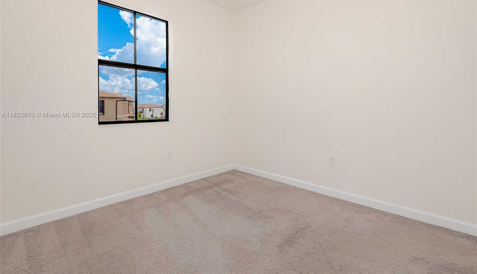 Small Image of 3348 WEST 108TH ST, Hialeah Number 18