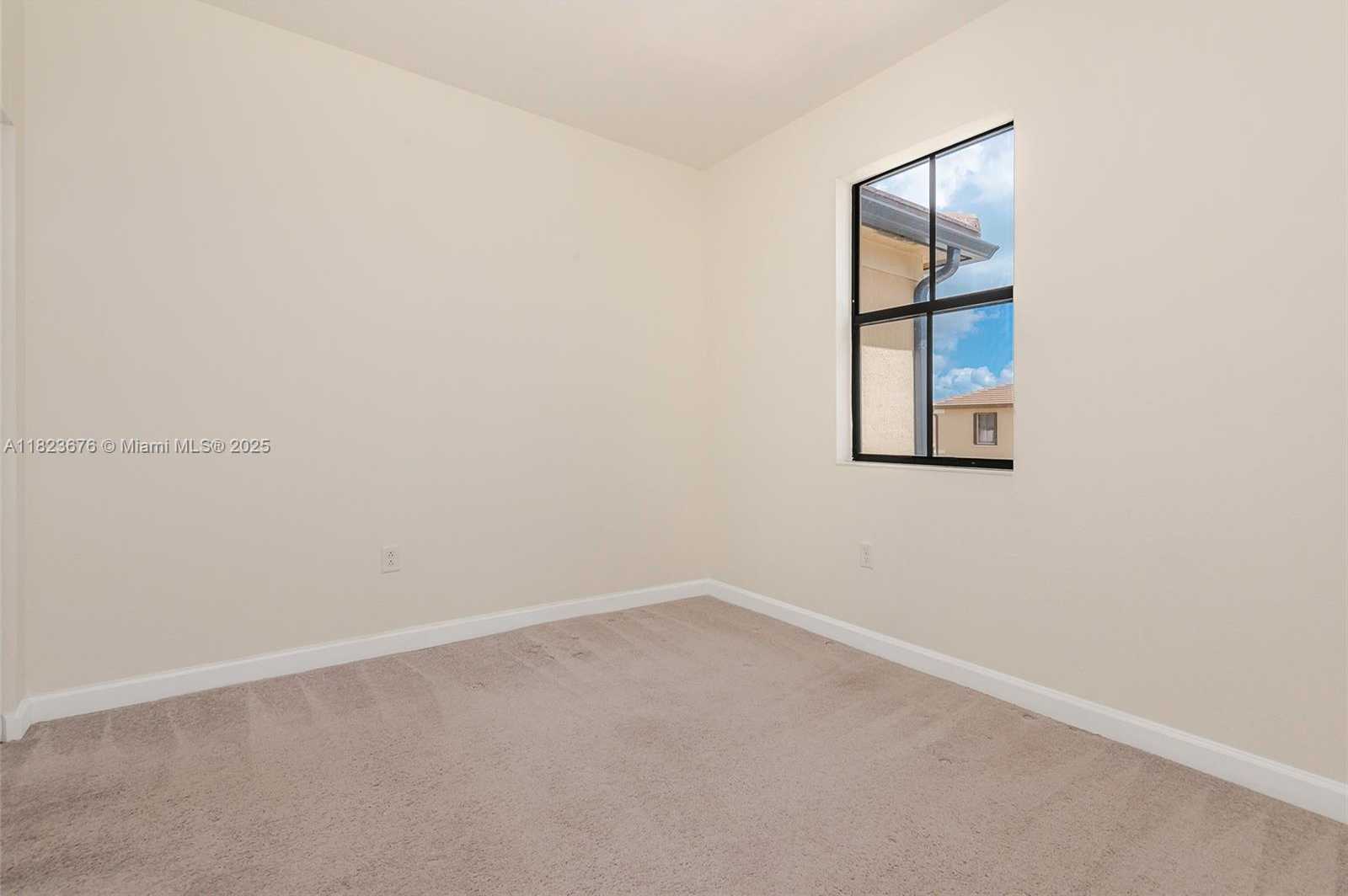 Small Image of 3348 WEST 108TH ST, Hialeah Number 21