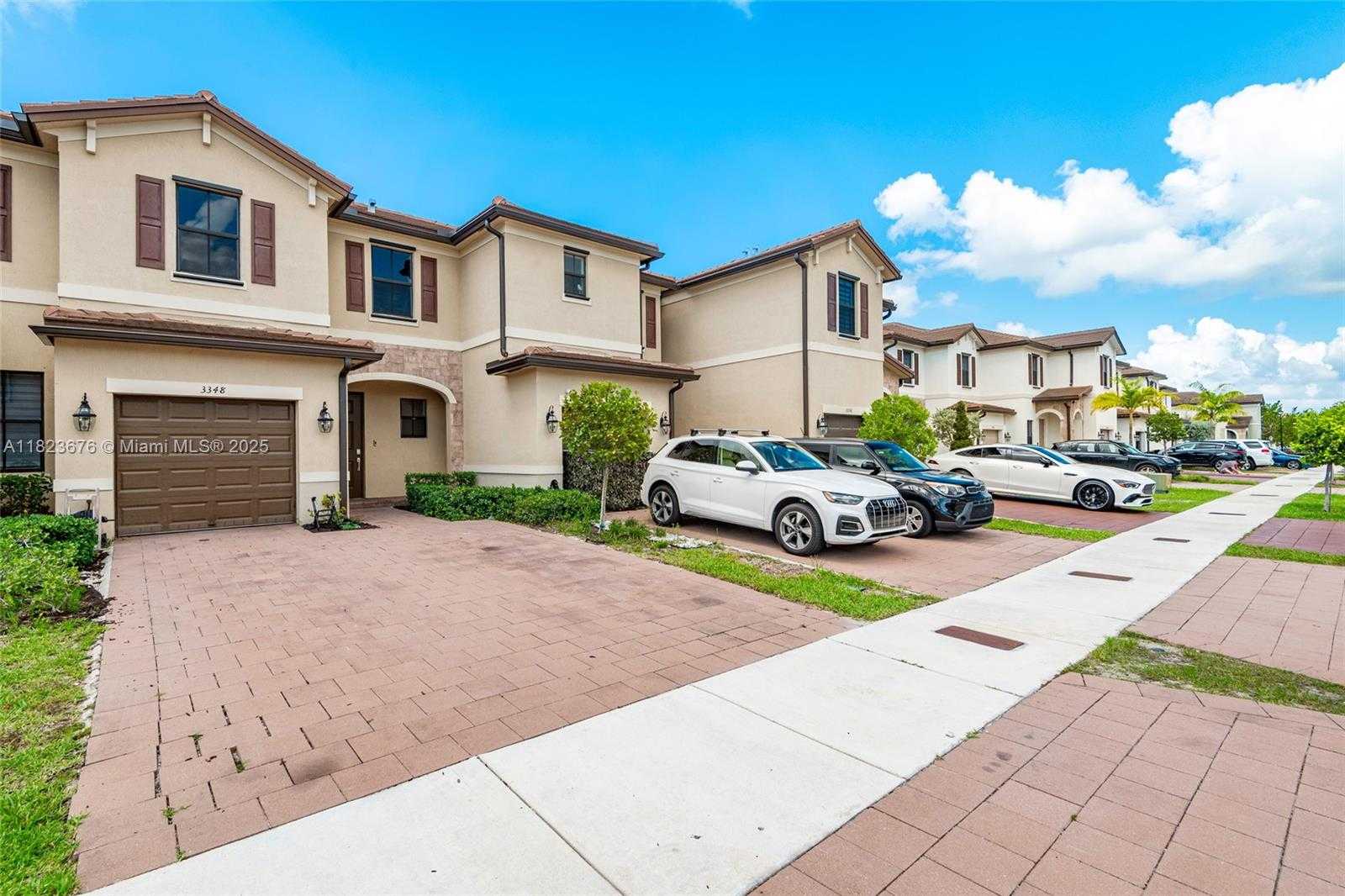 Small Image of 3348 WEST 108TH ST, Hialeah Number 3