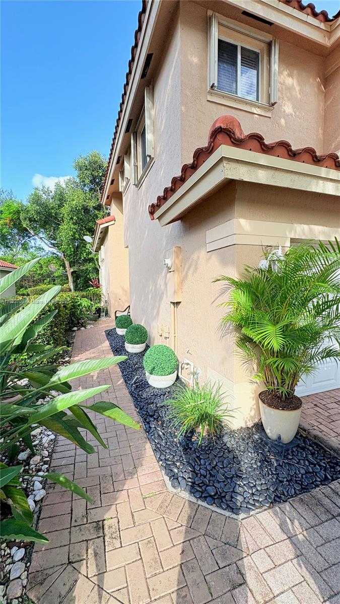 Small Image of 5729 NORTH WEST 125TH AVE, Coral Springs Number 4