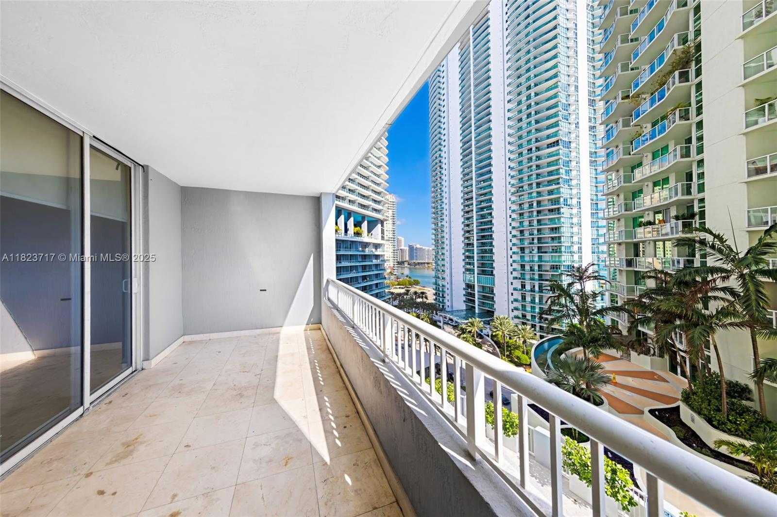 Small Image of 170 SOUTH EAST 14TH ST #1203, Miami Number 19