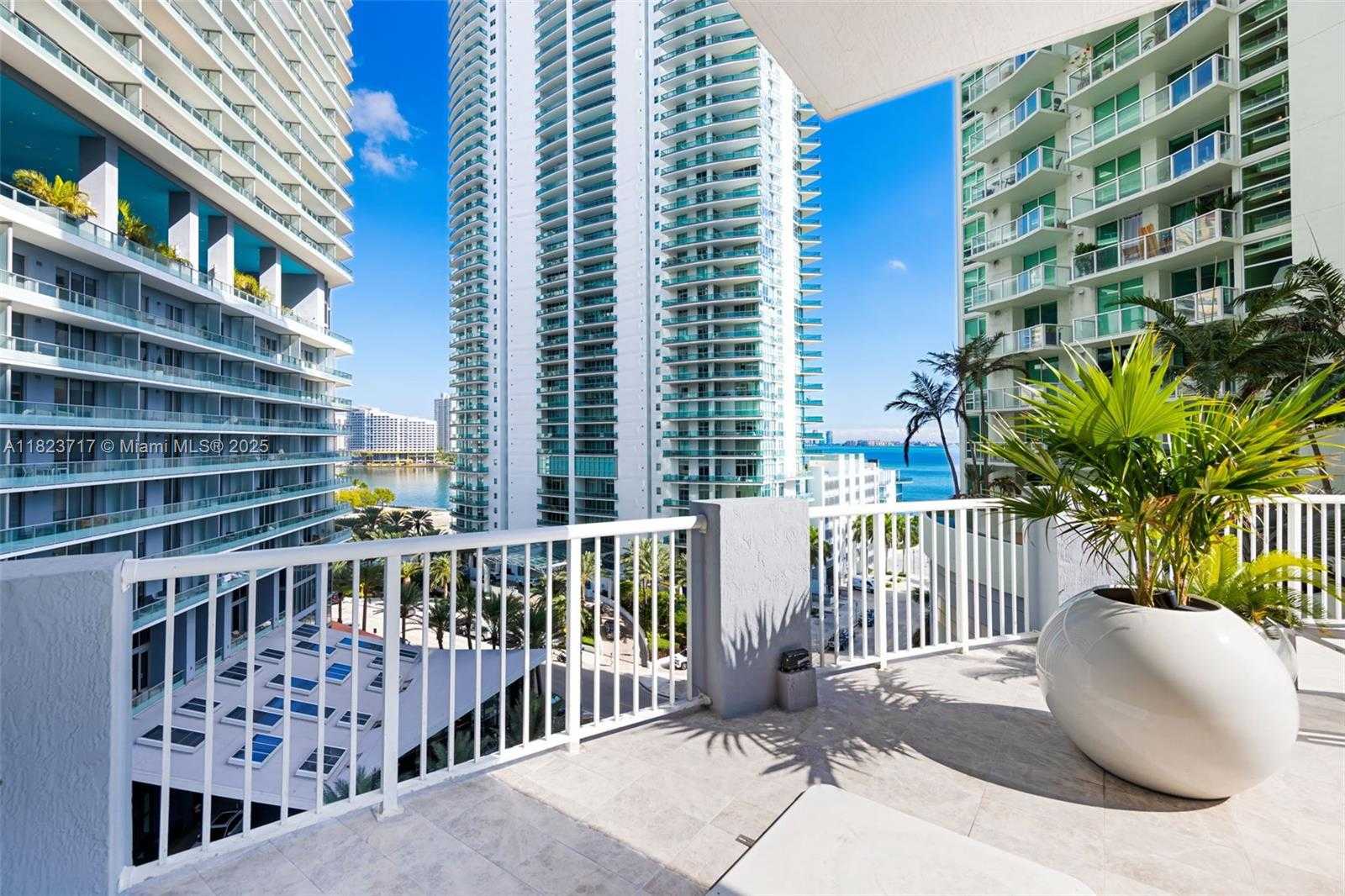 Small Image of 170 SOUTH EAST 14TH ST #1203, Miami Number 22