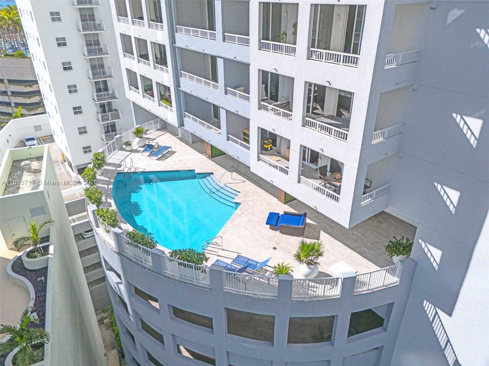 Small Image of 170 SOUTH EAST 14TH ST #1203, Miami Number 23