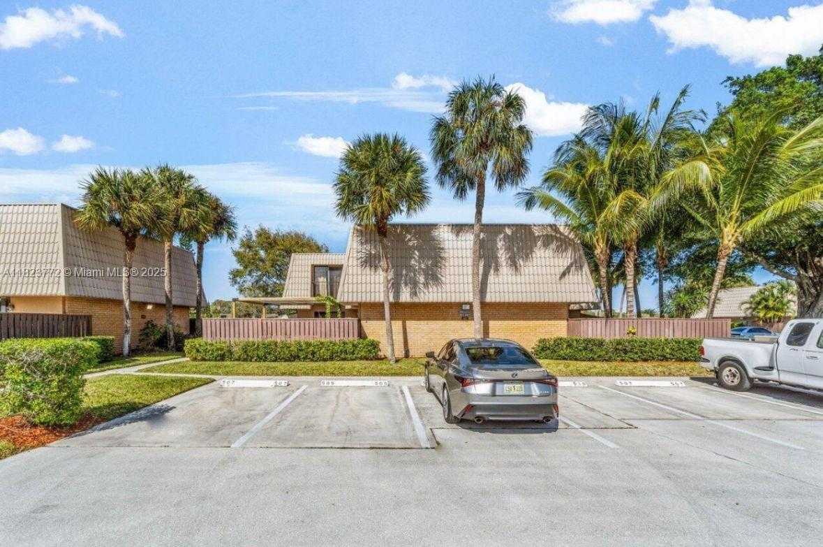 Small Image of 6812 68TH WAY, West Palm Beach Number 17