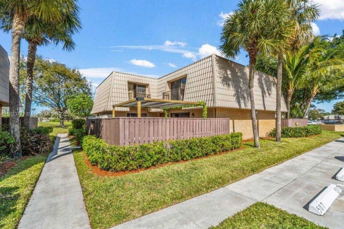 Small Image of 6812 68TH WAY, West Palm Beach Number 18