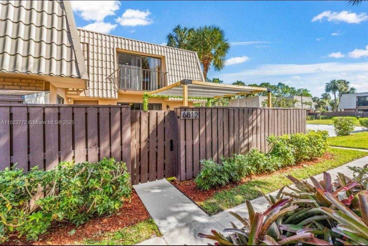 Small Image of 6812 68TH WAY, West Palm Beach Number 19