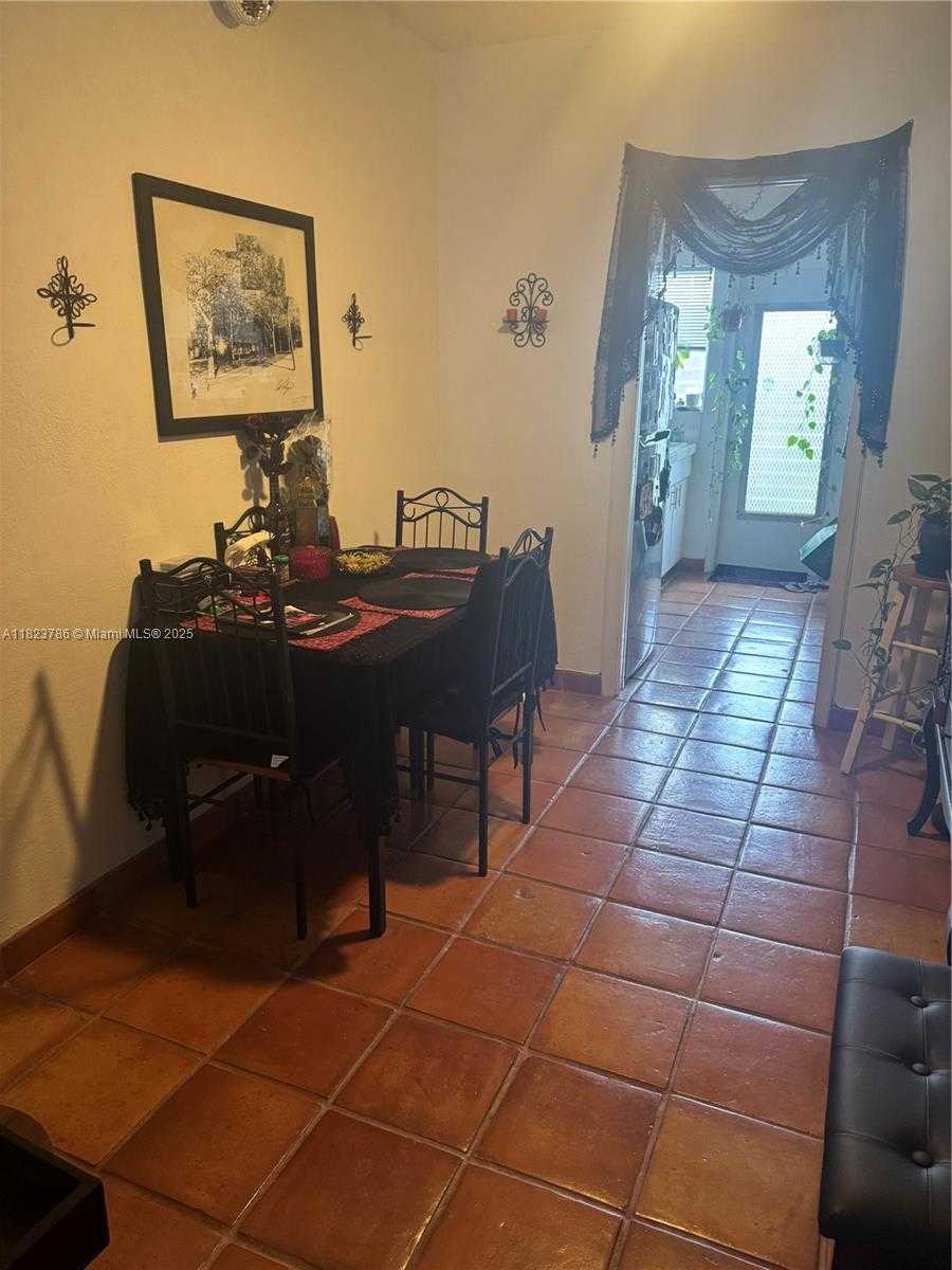 Small Image of 7921 EAST DR #8, North Bay Village Number 7