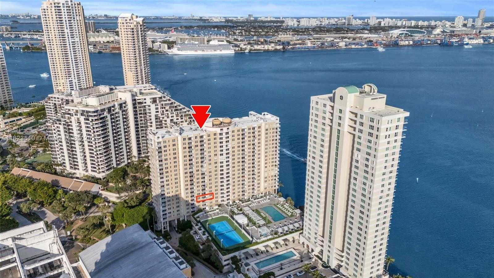 Small Image of 770 CLAUGHTON ISLAND DR #806, Miami Number 2