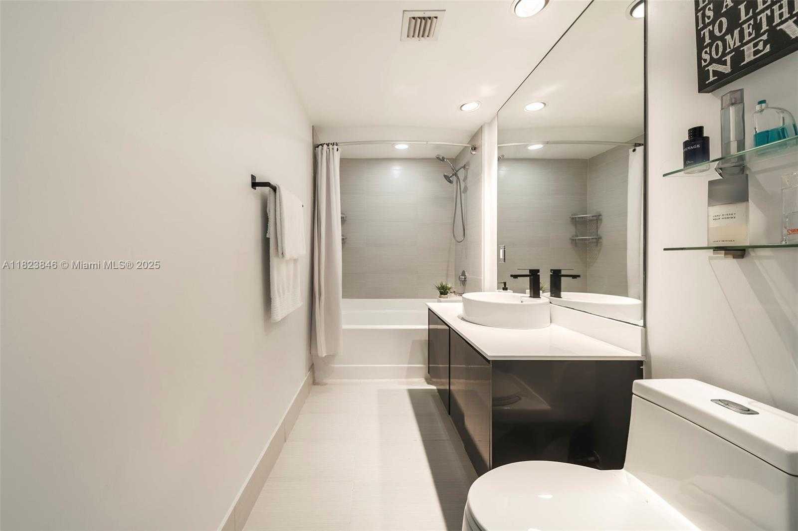 Small Image of 31 SOUTH EAST 6TH ST #408, Miami Number 11