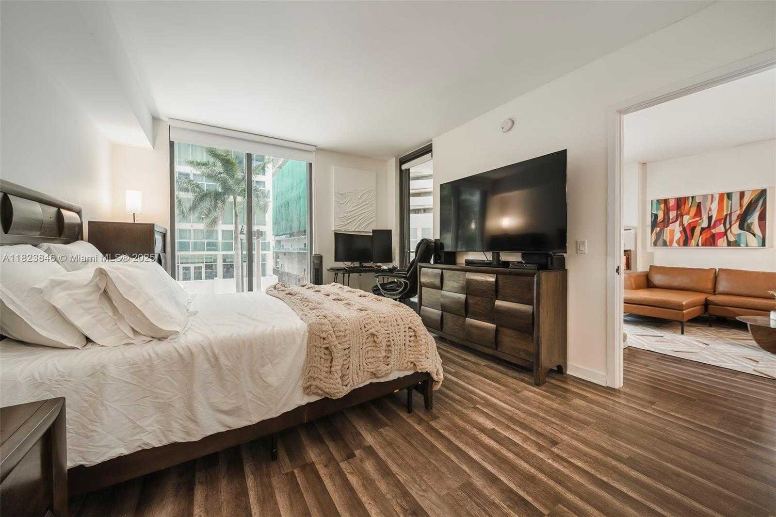 Small Image of 31 SOUTH EAST 6TH ST #408, Miami Number 14