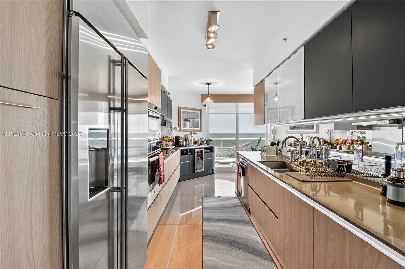 Small Image of 18671 COLLINS AVE #1401, Sunny Isles Beach Number 10
