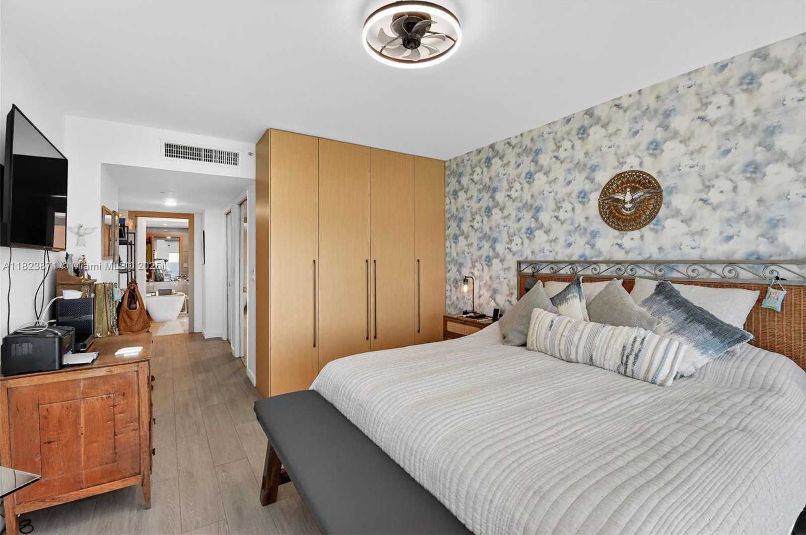 Small Image of 18671 COLLINS AVE #1401, Sunny Isles Beach Number 12