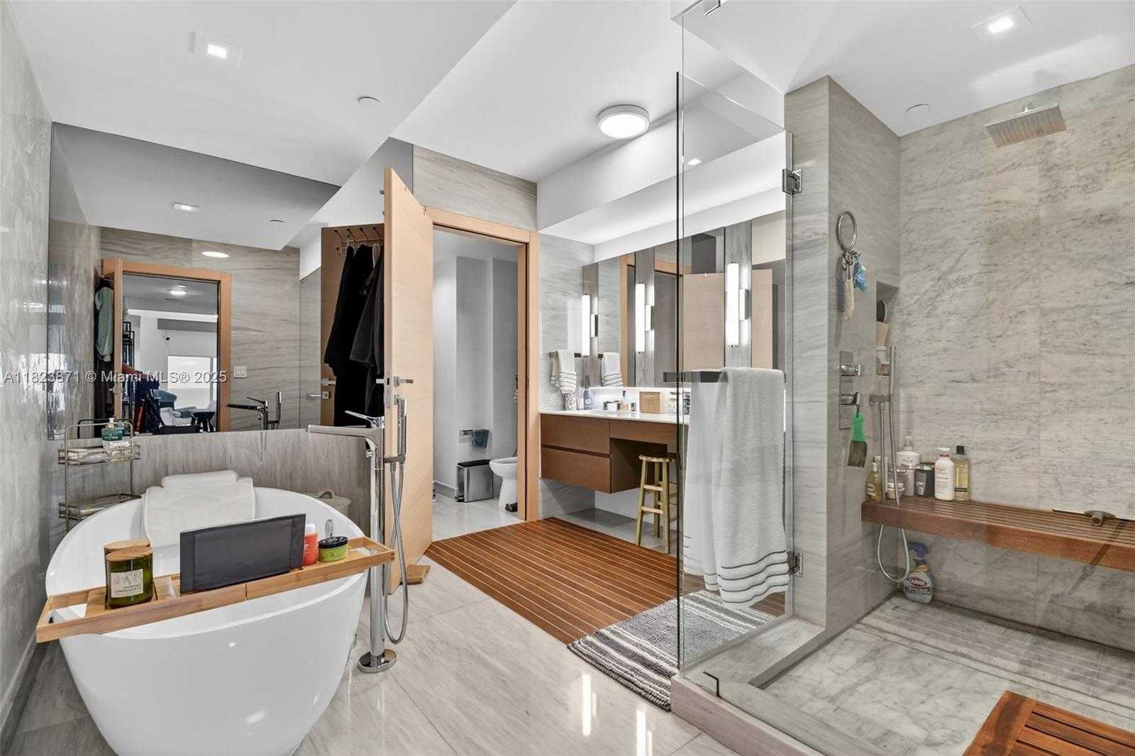 Small Image of 18671 COLLINS AVE #1401, Sunny Isles Beach Number 16