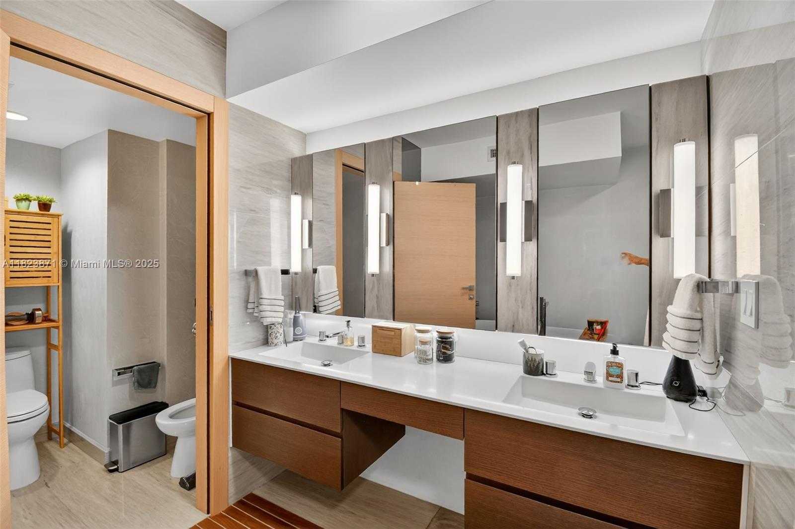 Small Image of 18671 COLLINS AVE #1401, Sunny Isles Beach Number 17