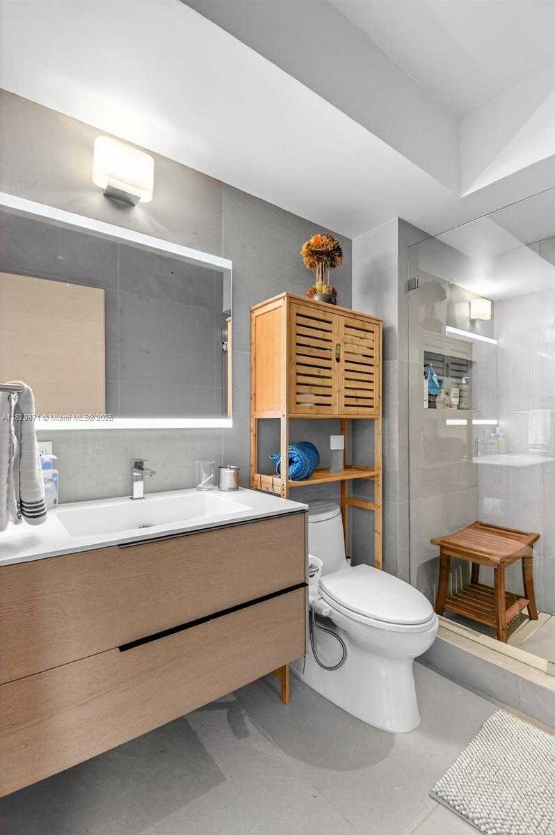 Small Image of 18671 COLLINS AVE #1401, Sunny Isles Beach Number 27