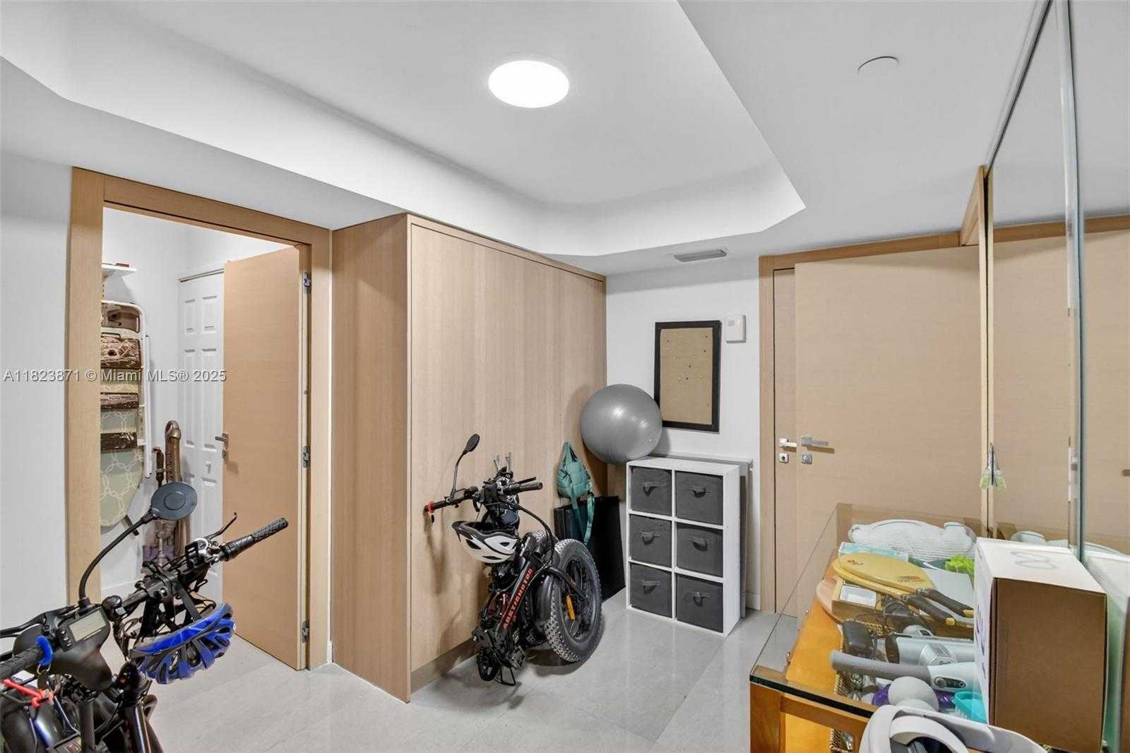 Small Image of 18671 COLLINS AVE #1401, Sunny Isles Beach Number 31