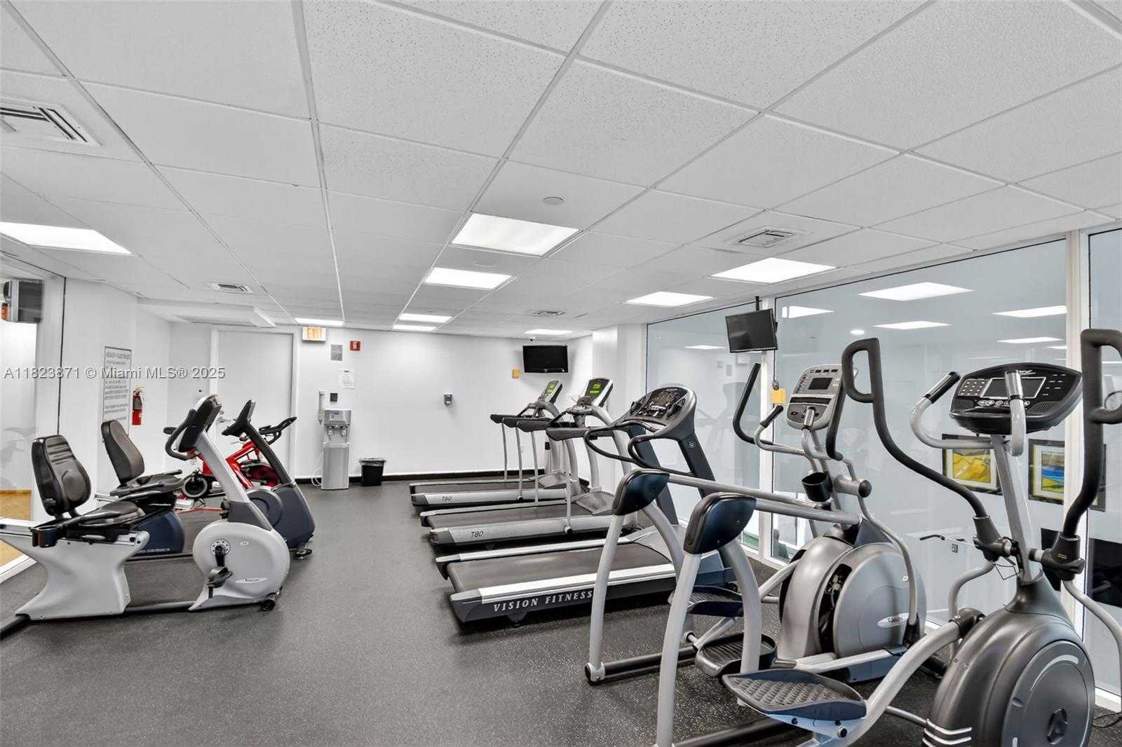 Small Image of 18671 COLLINS AVE #1401, Sunny Isles Beach Number 48