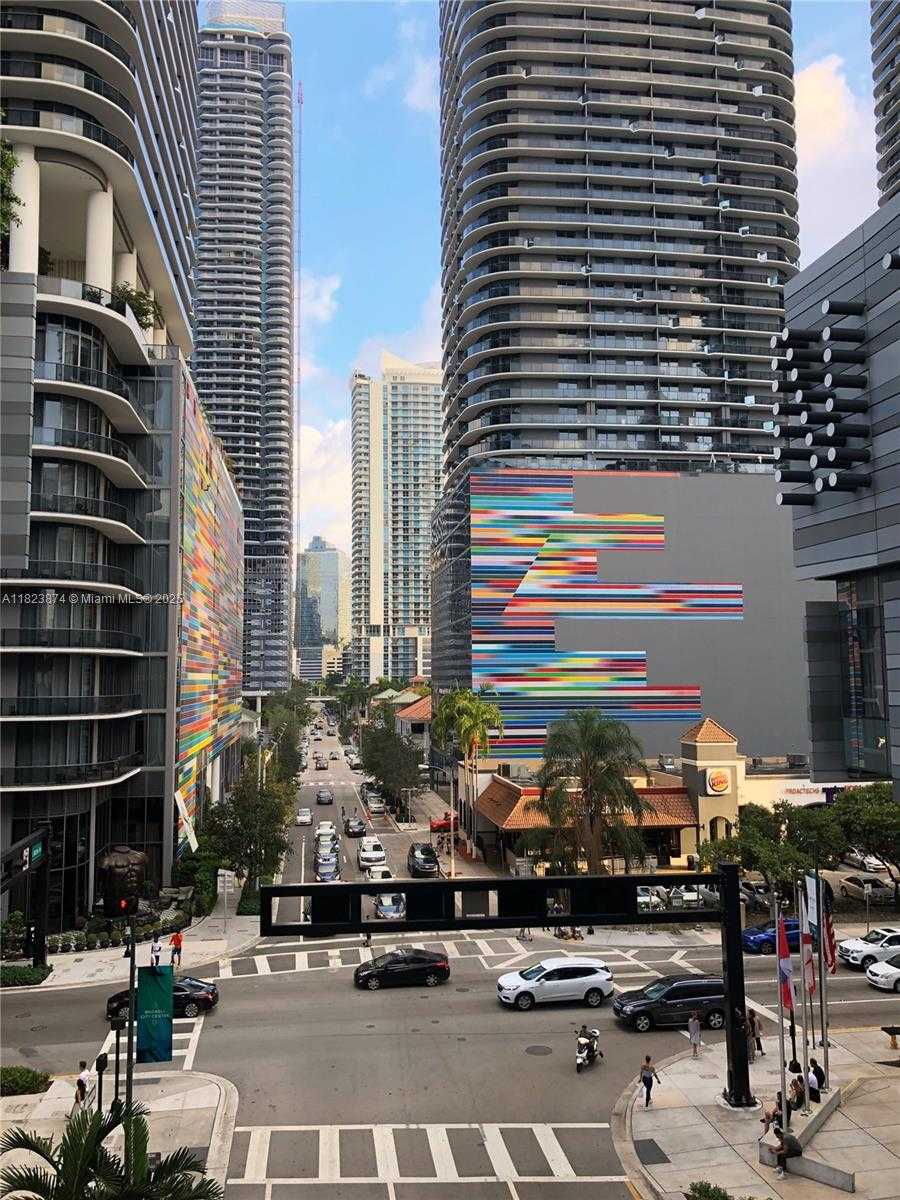 Small Image of 45 SOUTH WEST 9TH ST #3602, Miami Number 30