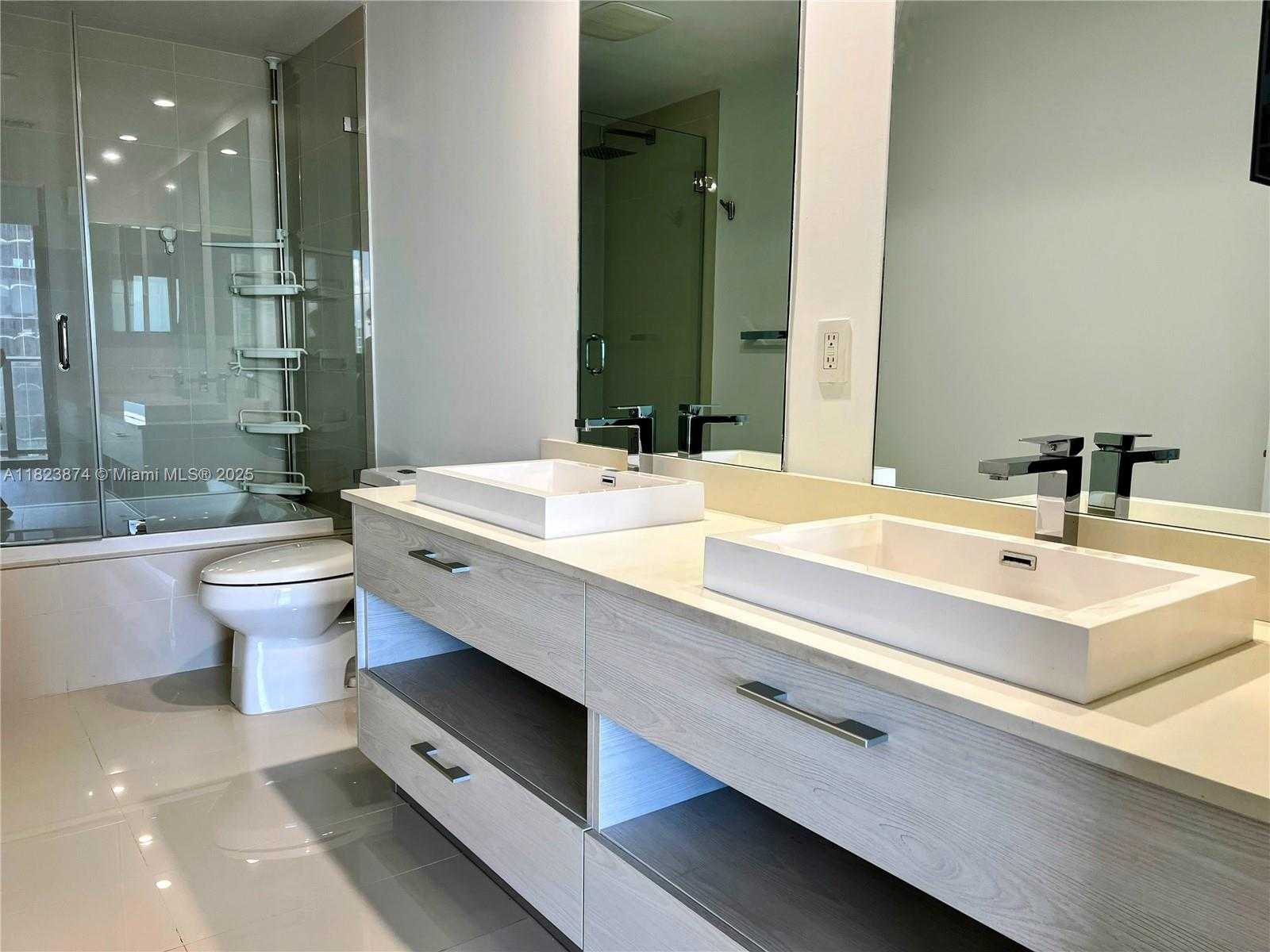 Small Image of 45 SOUTH WEST 9TH ST #3602, Miami Number 9