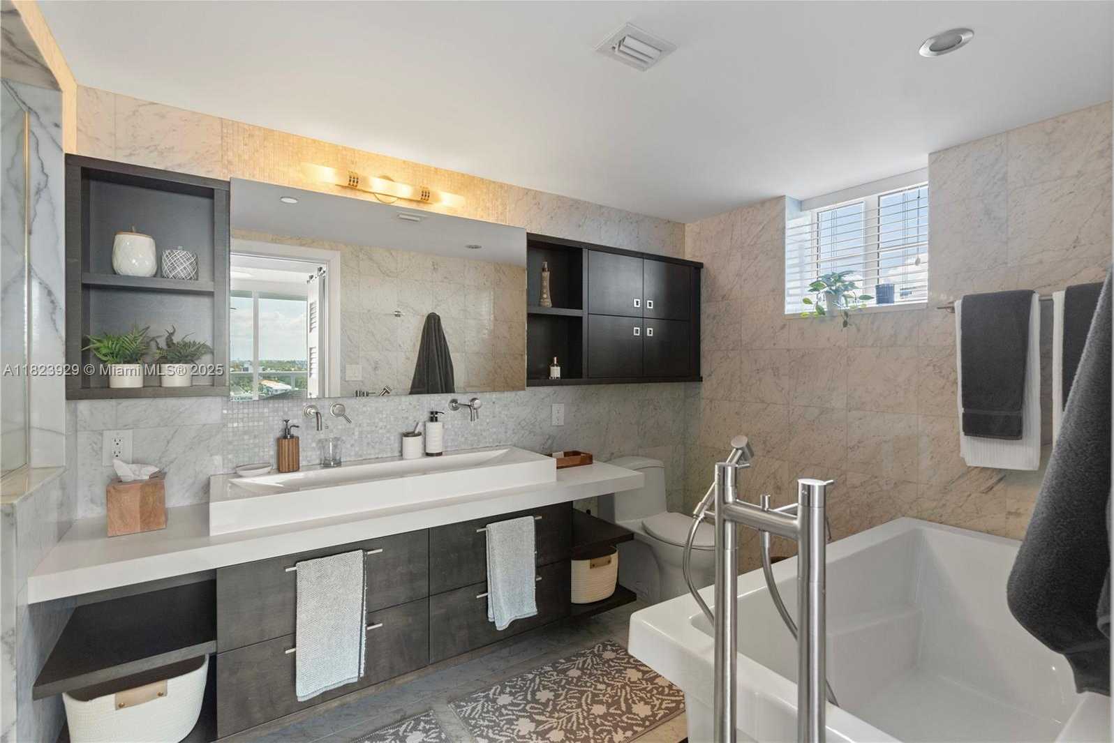 Small Image of 17050 NORTH BAY RD #PH1201, Sunny Isles Beach Number 48