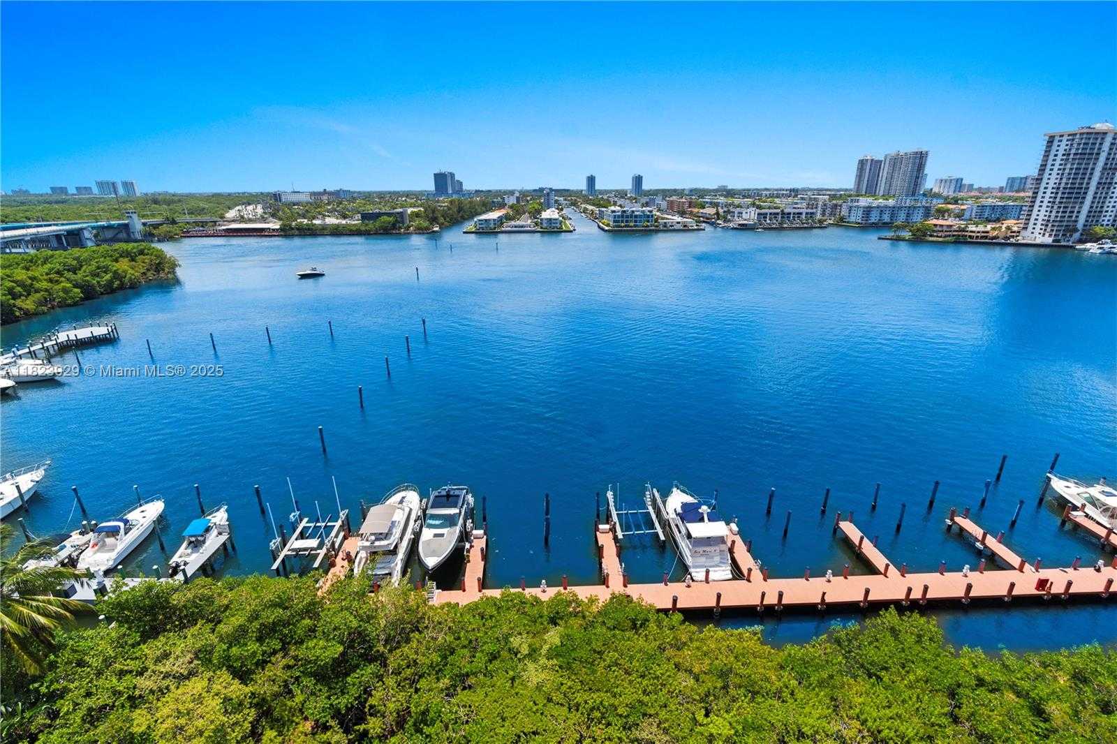 Small Image of 17050 NORTH BAY RD #PH1201, Sunny Isles Beach Number 5