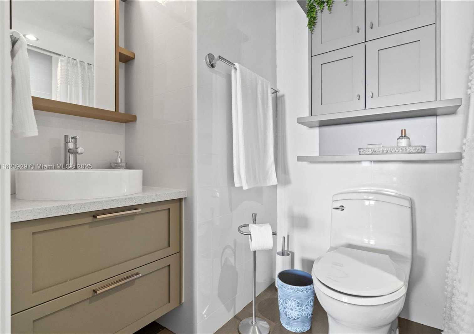 Small Image of 17050 NORTH BAY RD #PH1201, Sunny Isles Beach Number 64