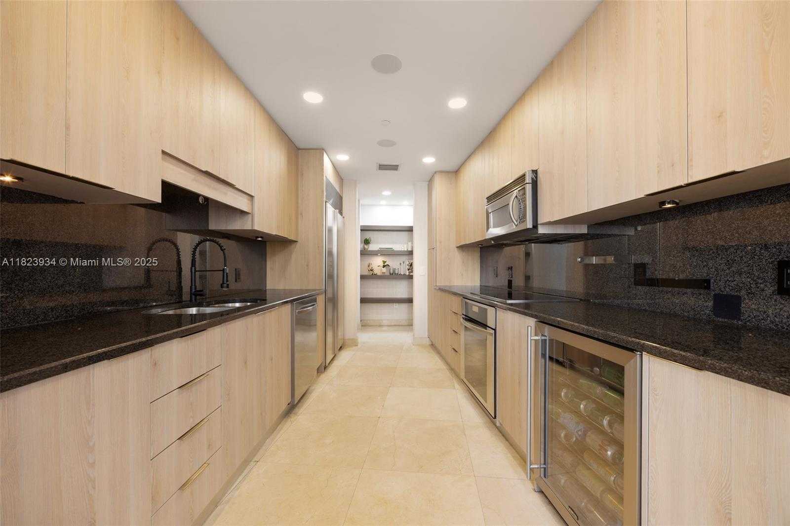 Small Image of 901 BRICKELL KEY BLVD #2506, Miami Number 10