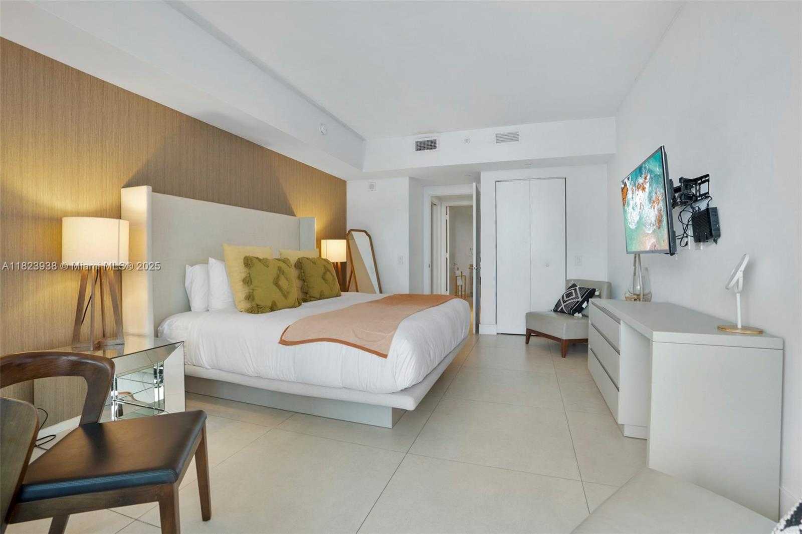 Small Image of 4111 SOUTH OCEAN DR #3709, Hollywood Number 20