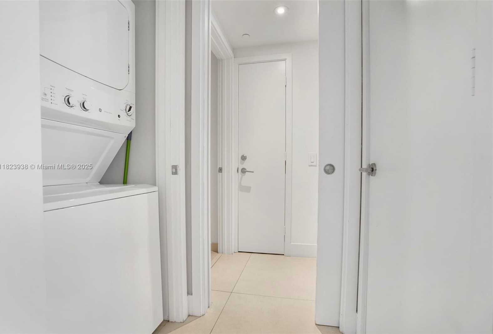 Small Image of 4111 SOUTH OCEAN DR #3709, Hollywood Number 25