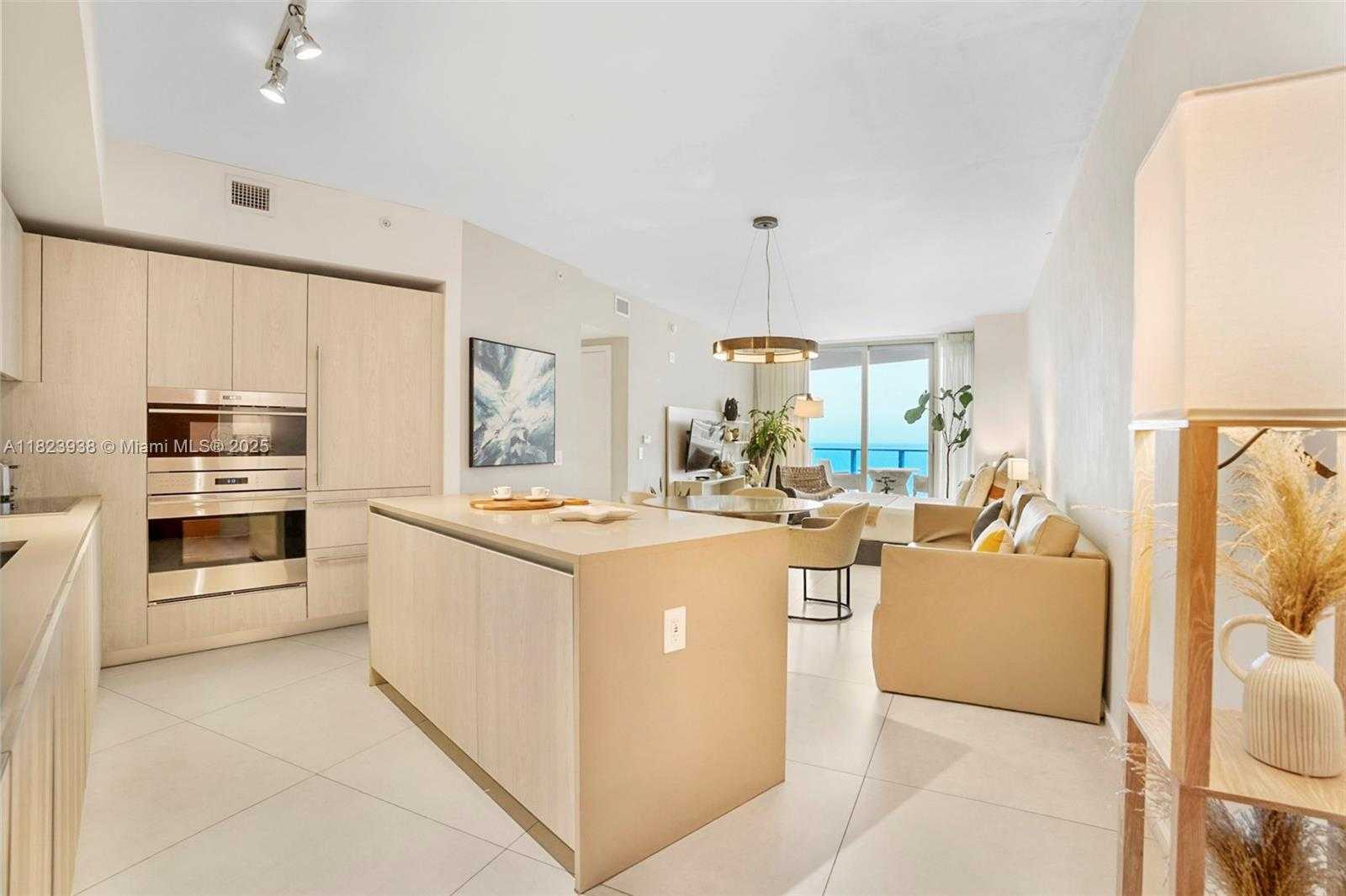 Small Image of 4111 SOUTH OCEAN DR #3709, Hollywood Number 4