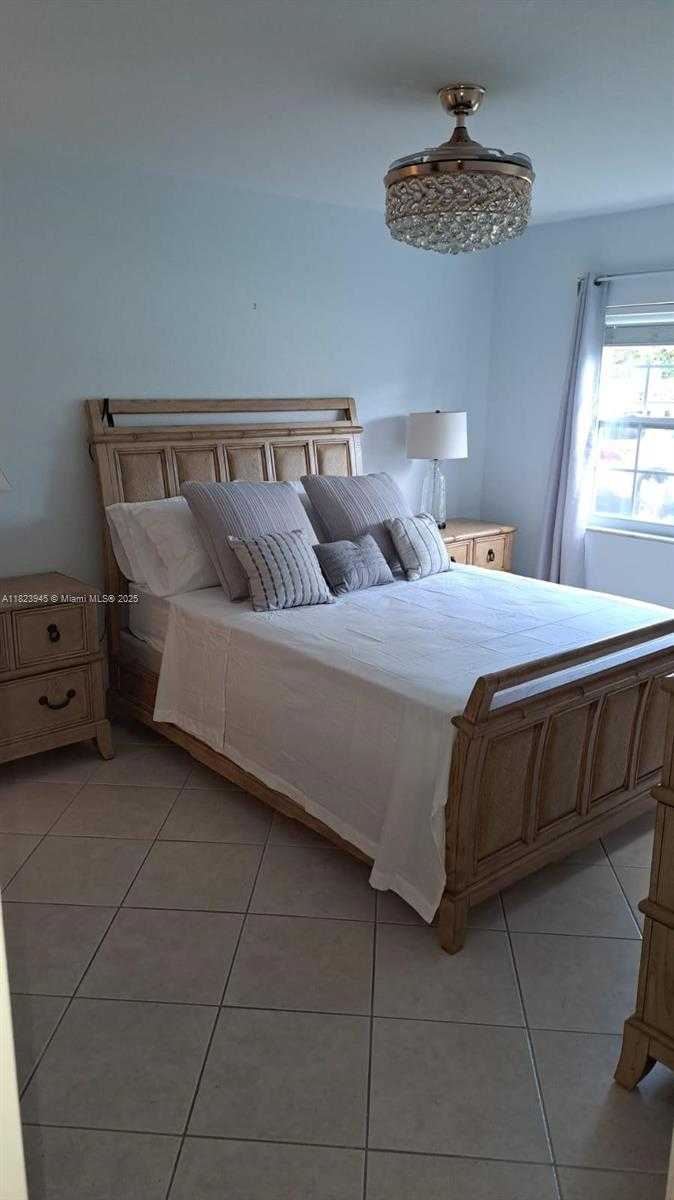 Small Image of 1520 MCKINLEY ST #103E, Hollywood Number 14